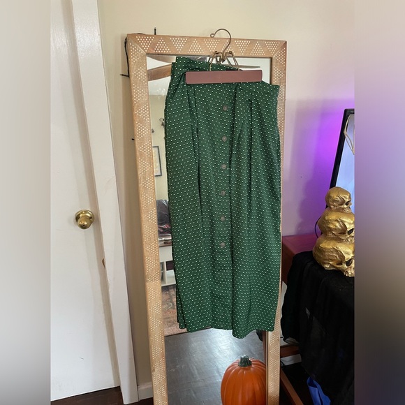 Who What Wear green polka dot set. - Picture 1 of 5